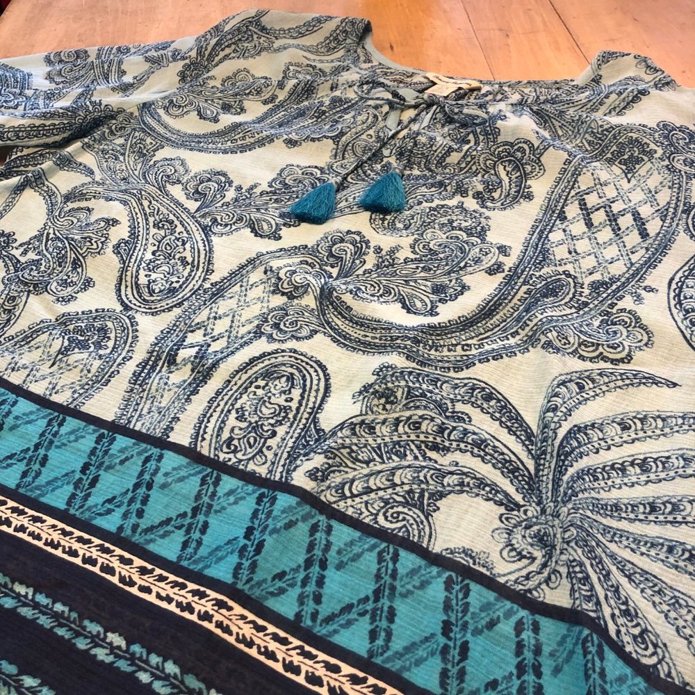 Tommy Bahama V-Neck Top